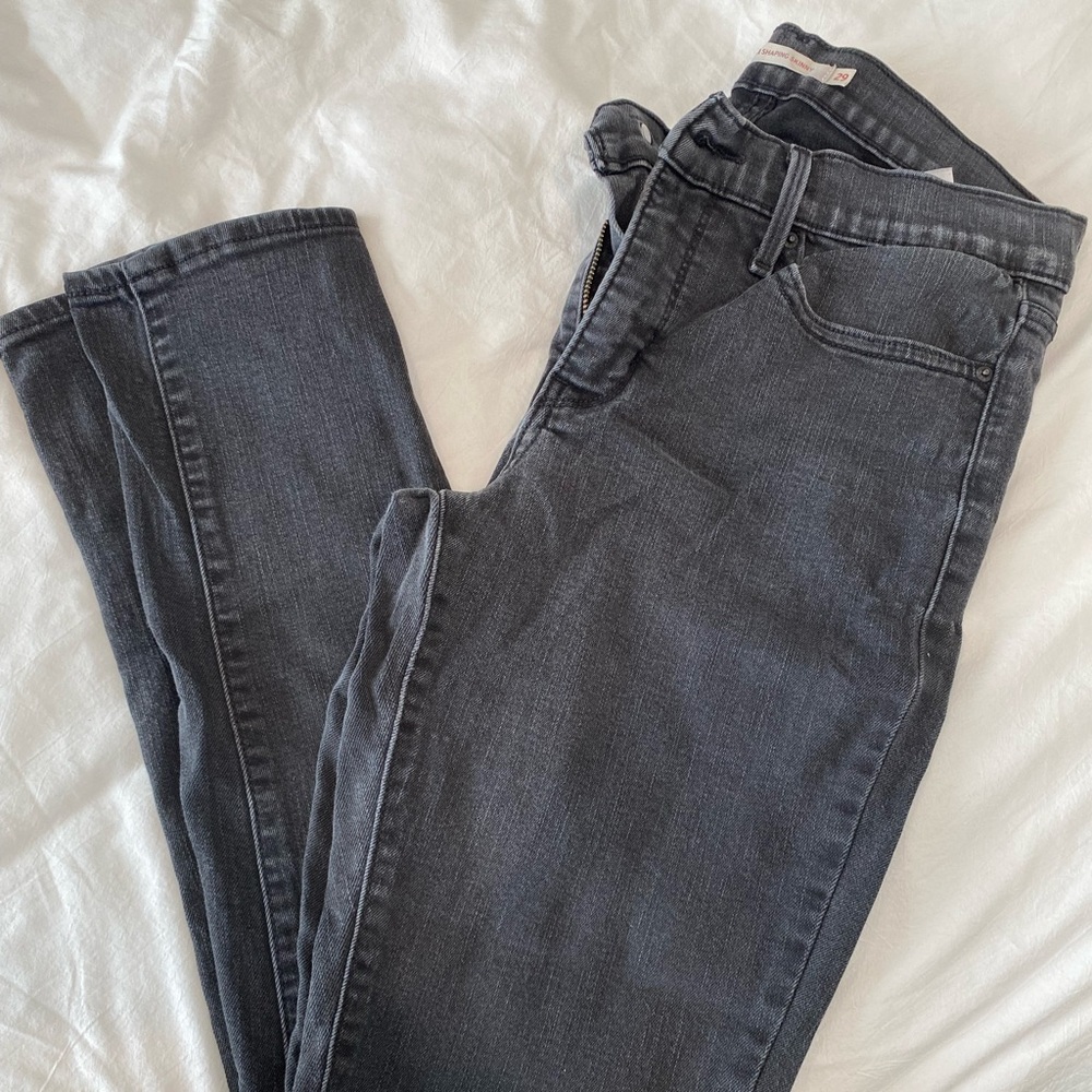 Levi’s Black Skinny Jean
